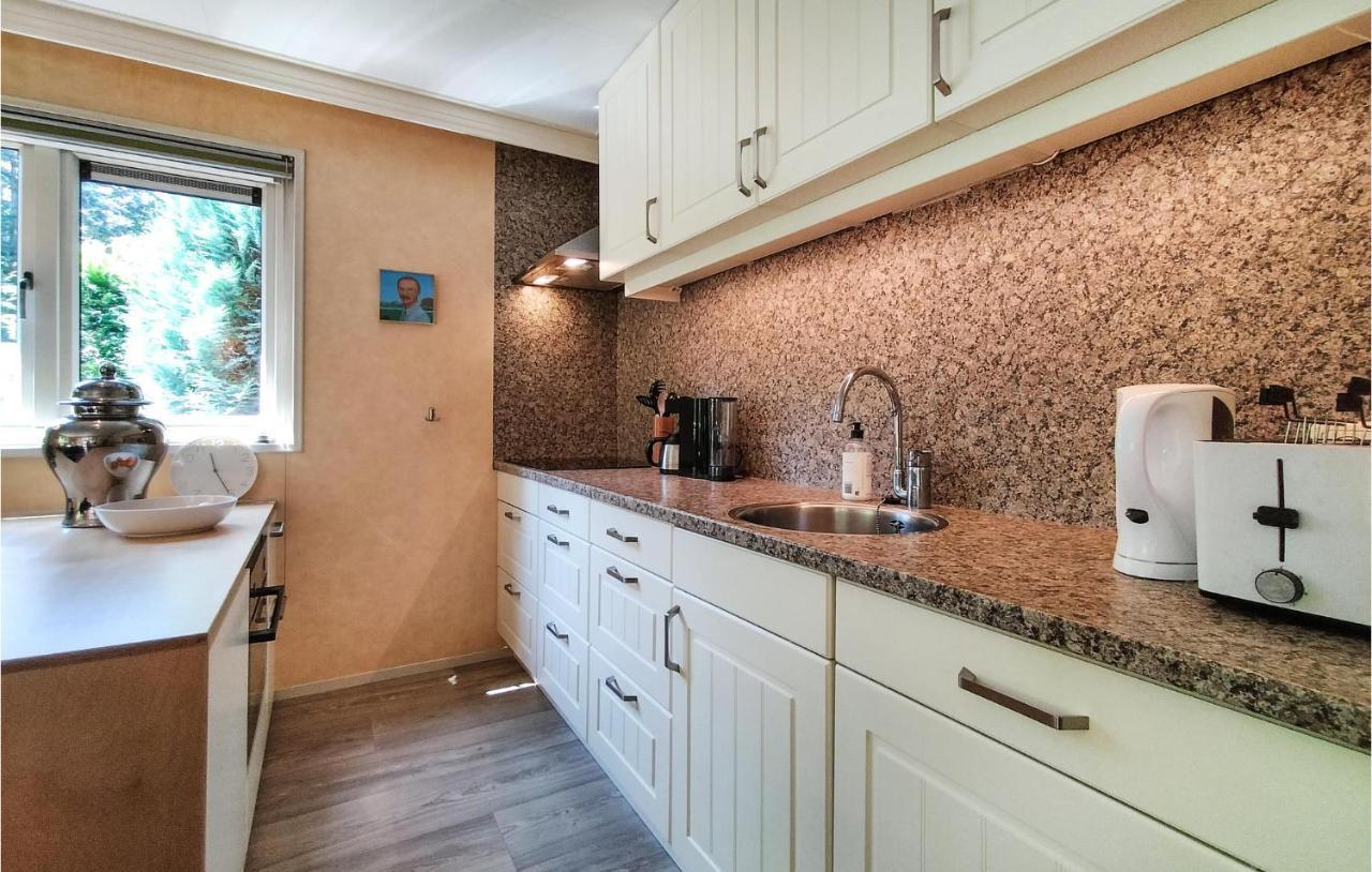 Cozy Home In Vorden With Kitchen エクステリア 写真